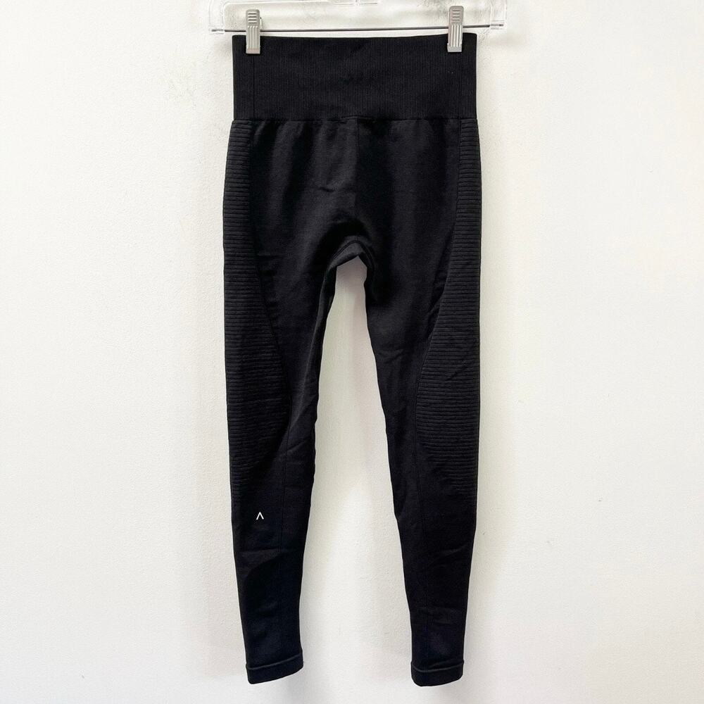 ACTA Women's Leggings Size S Seamless High Rise Black Ribbed Knit 7/8 Cropped - Picture 4 of 10